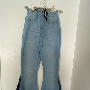 HIGH WAIST FLARE JEANS - SIZE 5